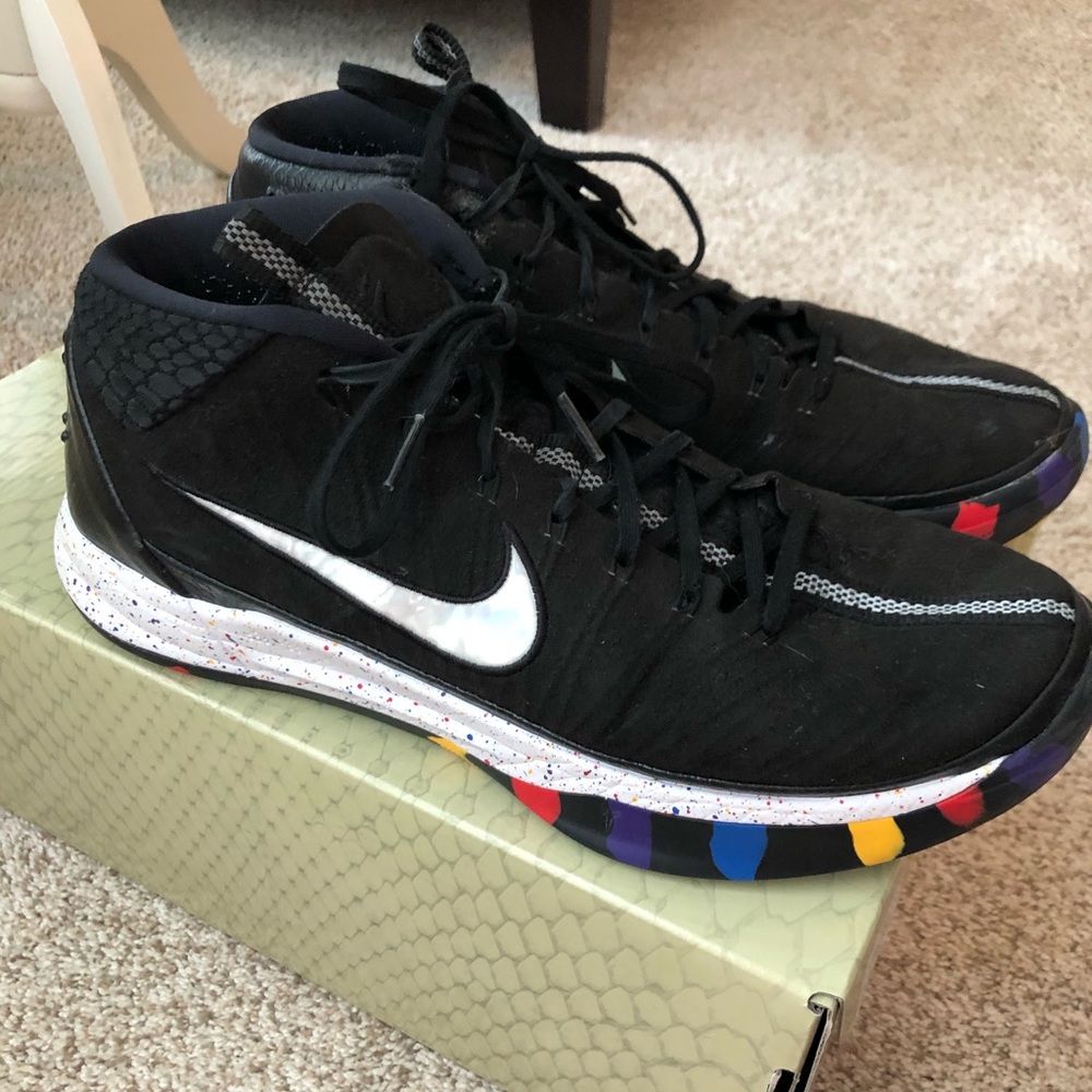 Men size 11.5 Kobe AD MM basketball shoes.